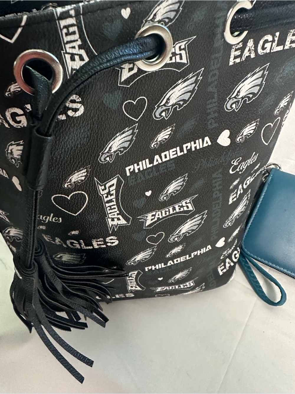 FOCO Philadelphia Eagles Bucket Bag NWT